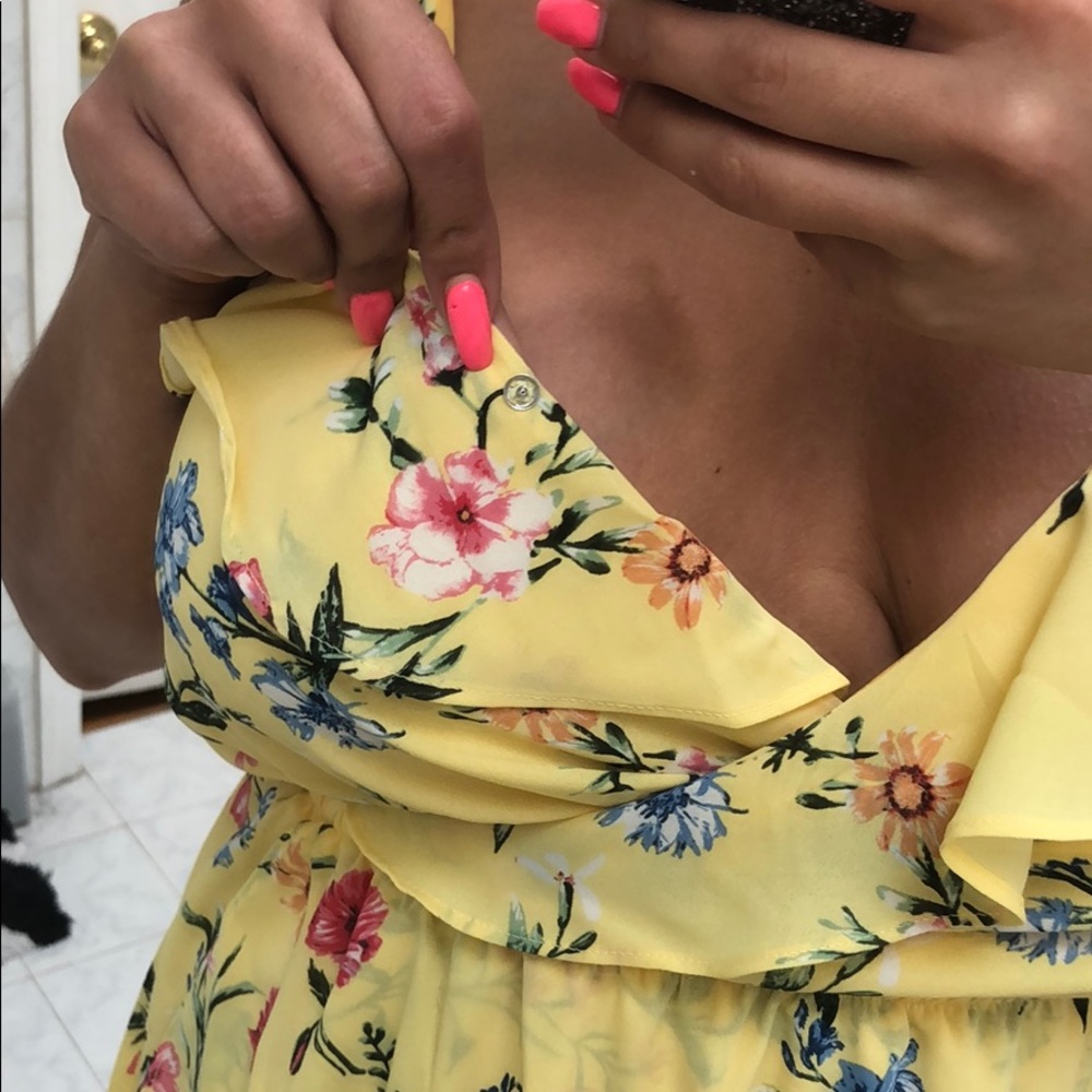 YELLOW FLORAL SUN DRESS - Picture 8 of 8
